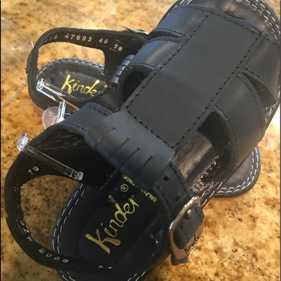 Very comfortable walker sandals , soft leather - Picture 2 of 4